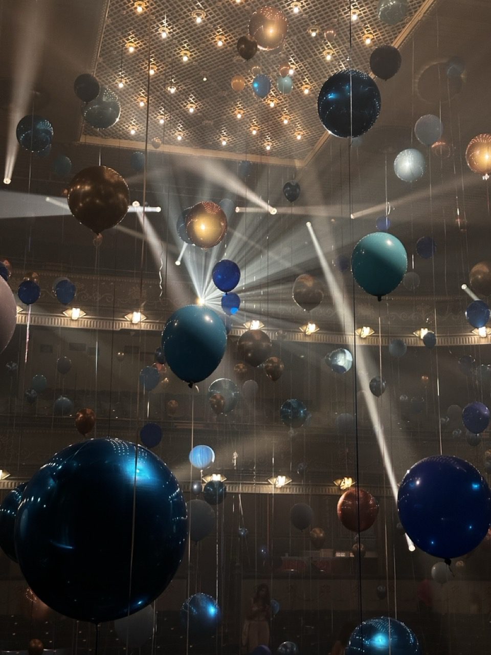 "THEATROS" de Flávia Junqueira