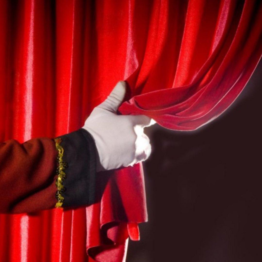sessoes de teatro e cinema